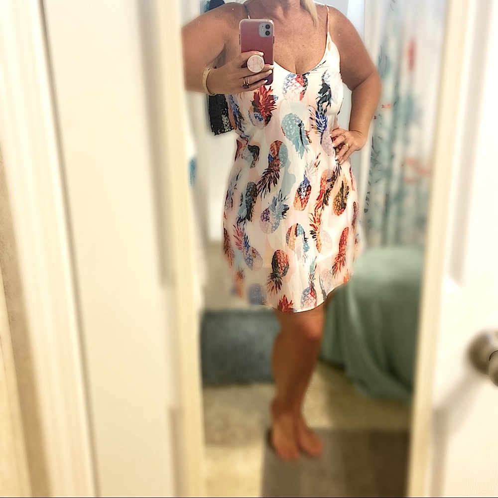 Maverick brand… size S .. tropical print.. slip dress.. adorable!